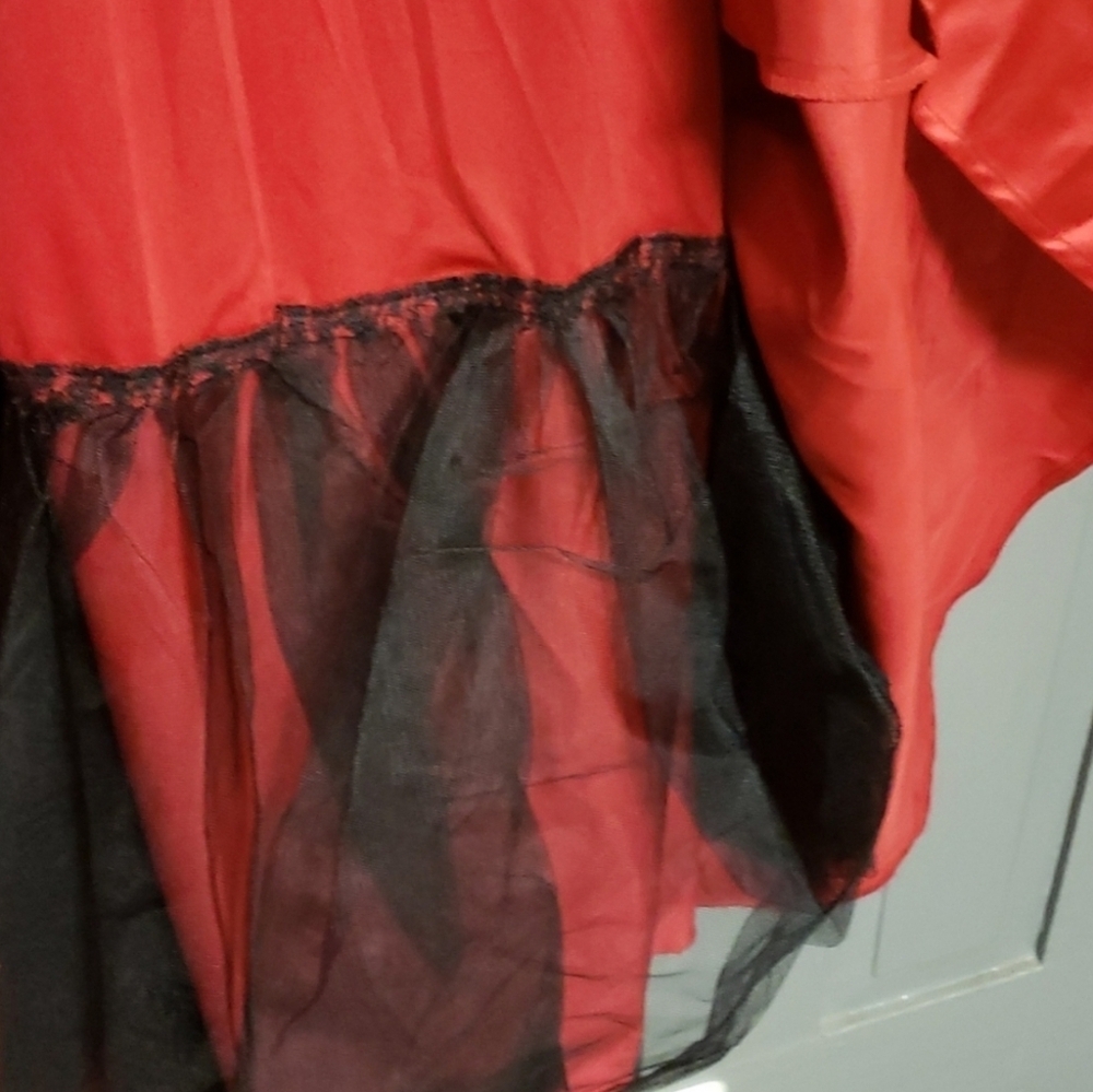 TLC Say Yes To The Prom Elegant Red Halter Evening Gown - Picture 8 of 11